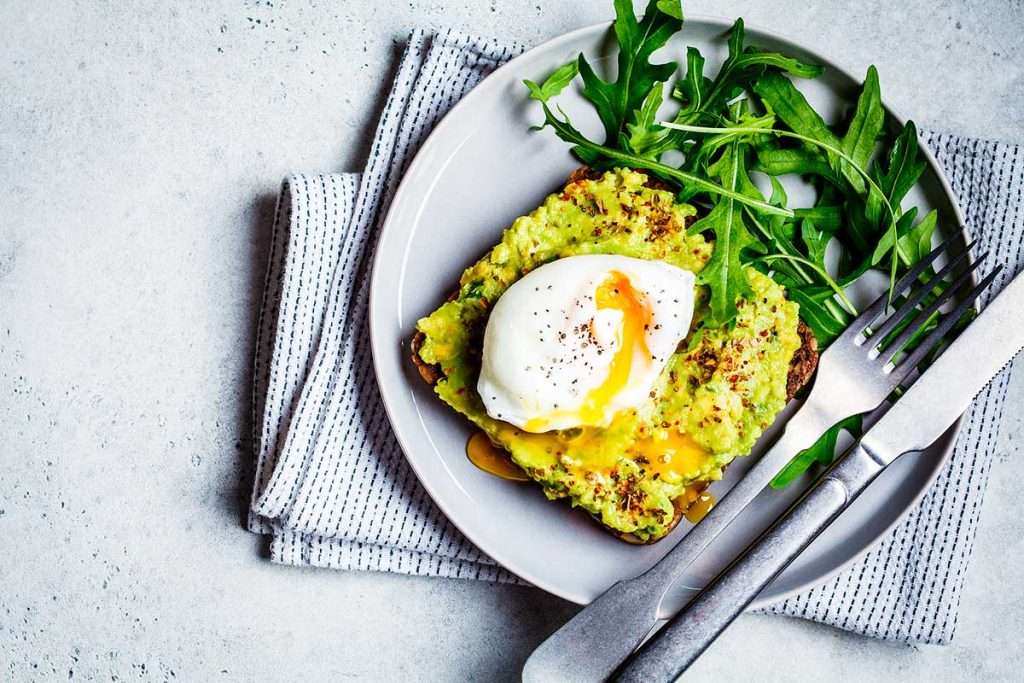 pan sin gluten con aguacate