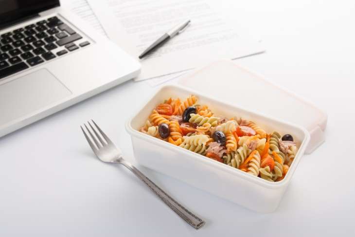 tupper almuerzo trabajo