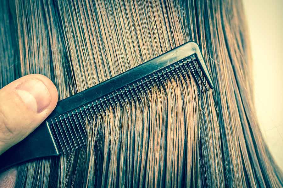 Si vos cheveux tombent, protégez-les et nourrissez-les de l&rsquo;intérieur !