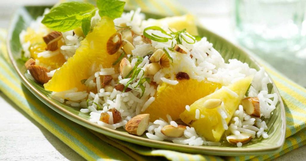 13 recettes complètes de salades aux fruits et noix