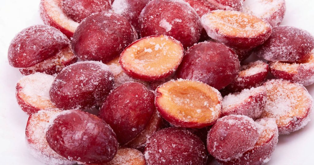 Comment congeler des cerises, des prunes et d'autres fruits à noyau