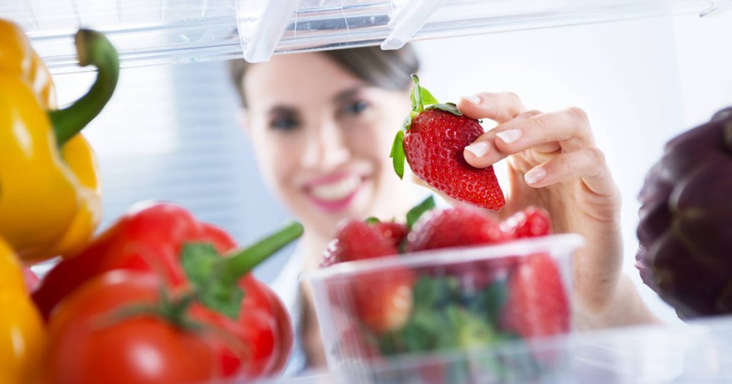Dans la chaleur de l’été, ces aliments sont meilleurs au réfrigérateur