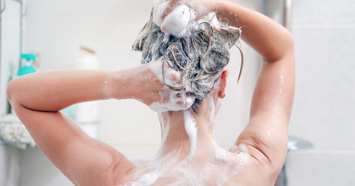 Est-il bon de se laver les cheveux tous les jours ?