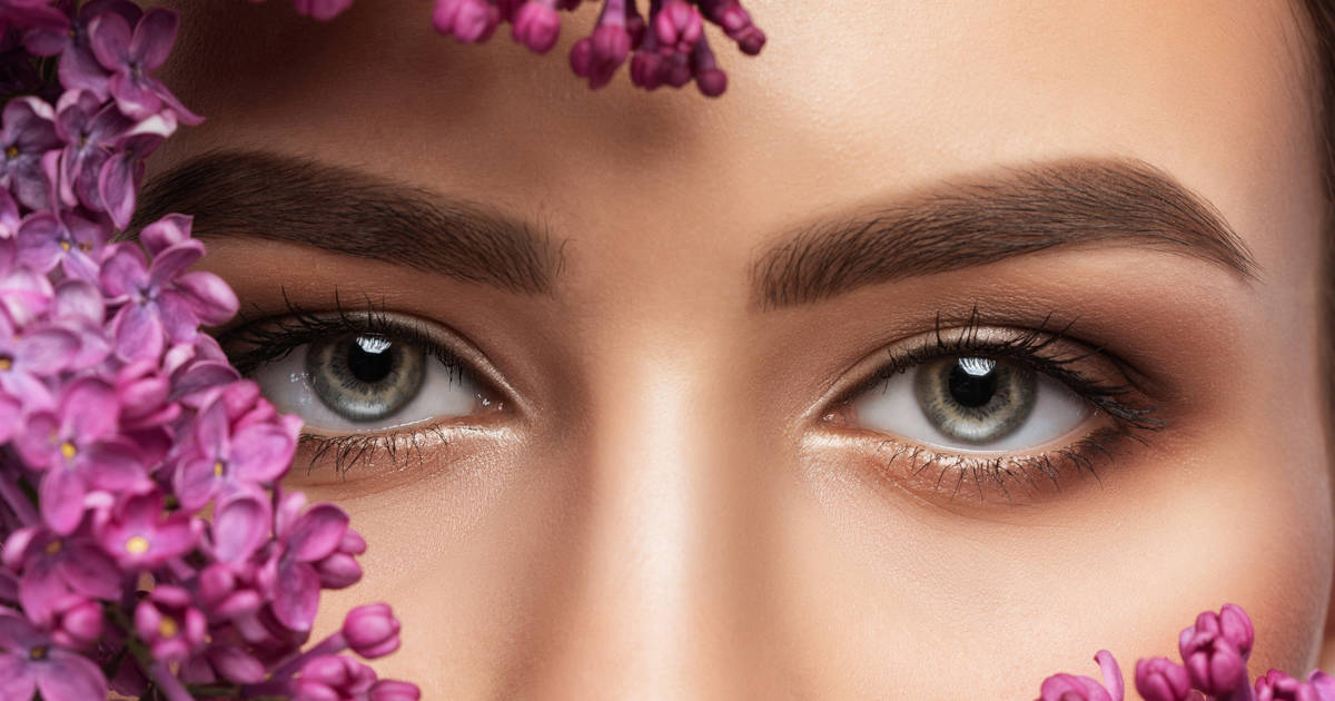 Quelles sont les clés pour avoir des sourcils naturels parfaits ?  (Faites votre propre sérum pour les renforcer)