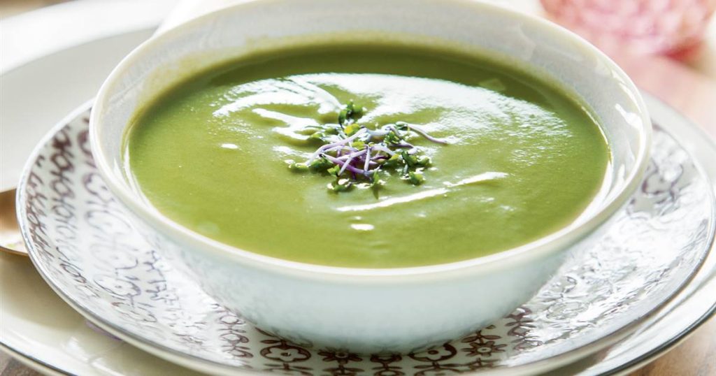 Crème détox avocat et concombre à la spiruline