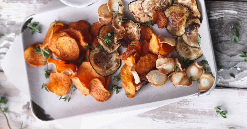 Comment faire des chips de légumes et de fruits à la maison