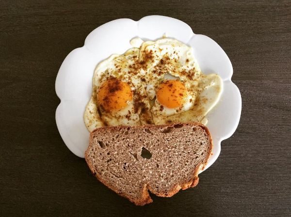 Pain complet aux oeufs et cumin