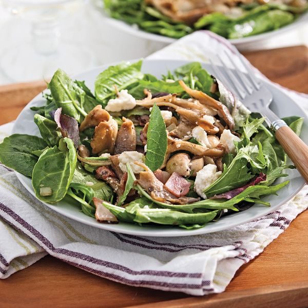 Salade forestière aux champignons de Paris